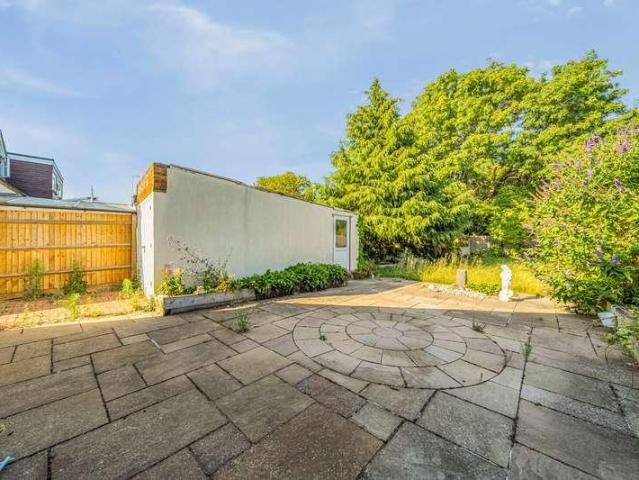 House for sale in Weston Turville