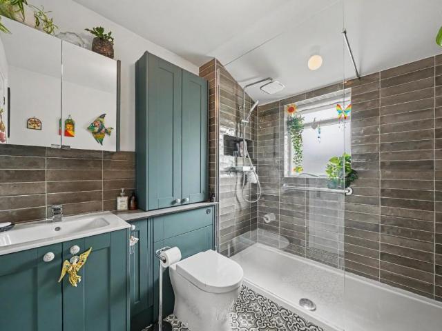 House for sale in Stoke Newington, Greater London