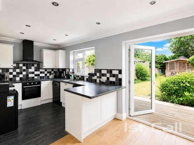 House for sale in Alton Barnes, Essex