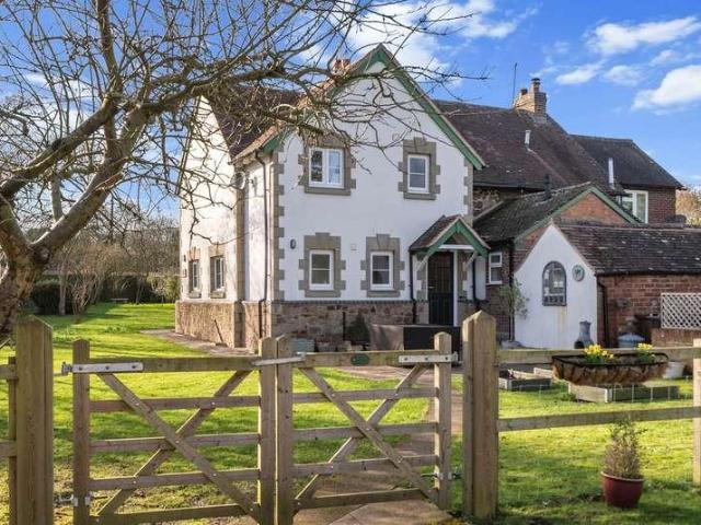 House for sale in Forthampton, Worcestershire