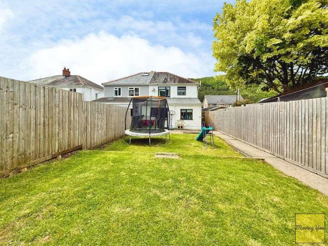 House for sale in Crynant
