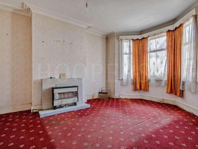 House for sale in Harlesden, Greater London