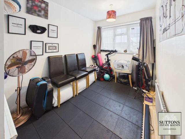 House for sale in Clifford Park, West Midlands