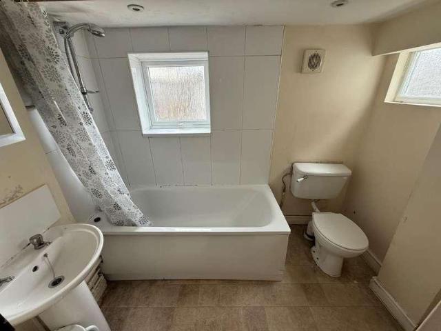 House for sale in Ferndale, Rodbourne