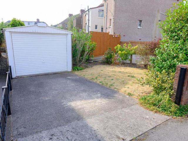 House for sale in Kingswood, South Gloucestershire