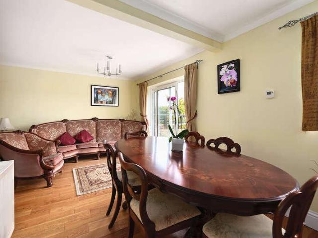 House for sale in Fernhill, Rushmoor