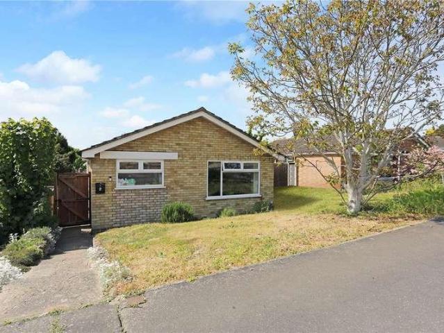 House for sale in Westfield View, East Bank
