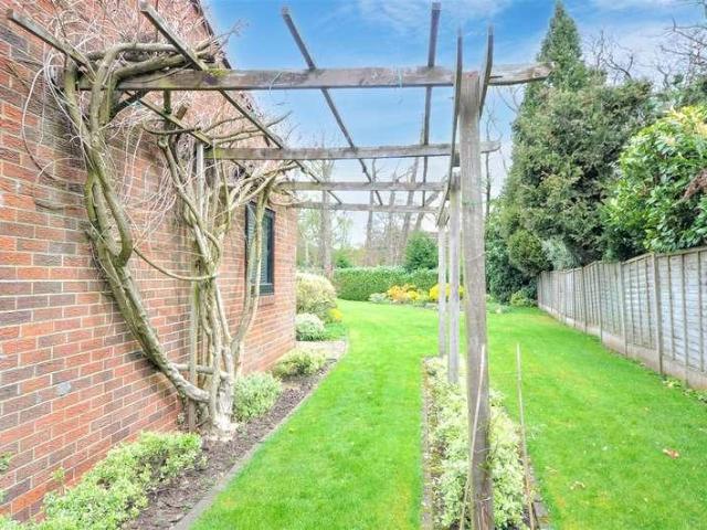 House for sale in Yarnfield and Cold Meece, Baswich
