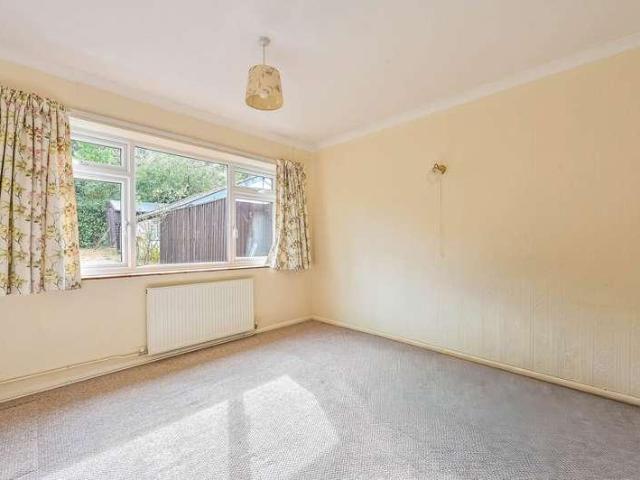 House for sale in Fole, Surrey