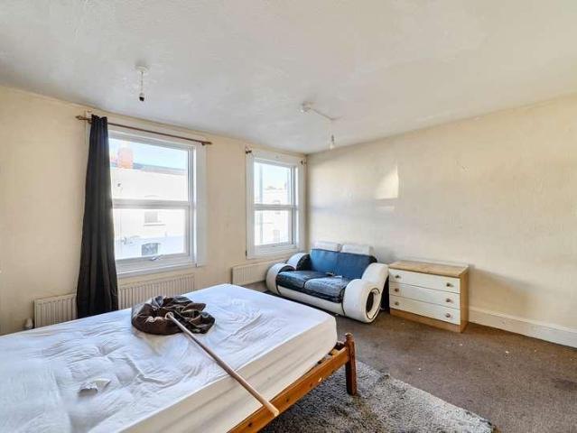 House for sale in Marle Hill, Cheltenham