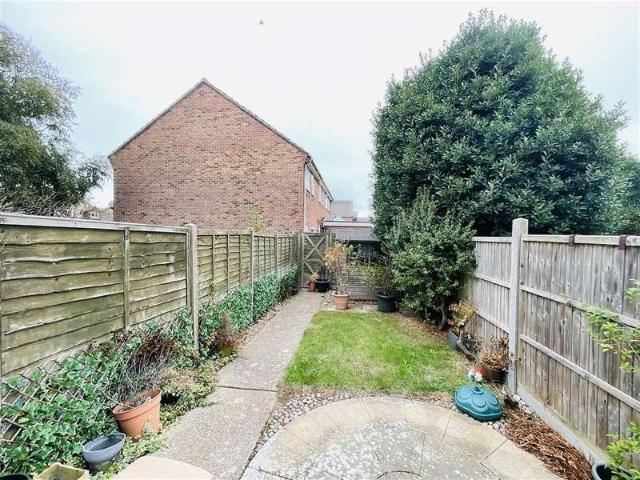 House for sale in Kingston Buci, Fishersgate