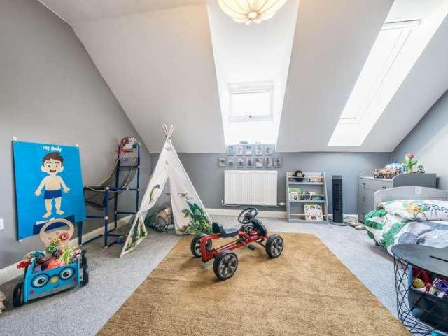 House for sale in Chipping Hill, Essex