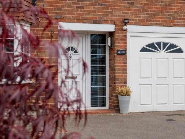 House for sale in Wollescote, Stourbridge