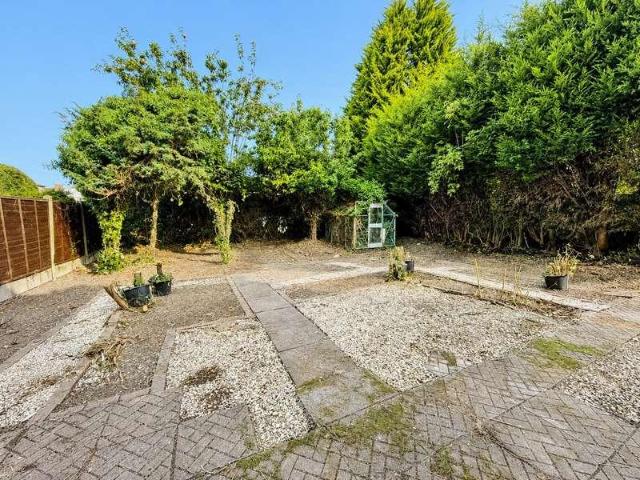 House for sale in Brierley Hill, West Midlands