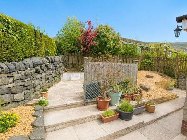 House for sale in Todmorden, West Yorkshire