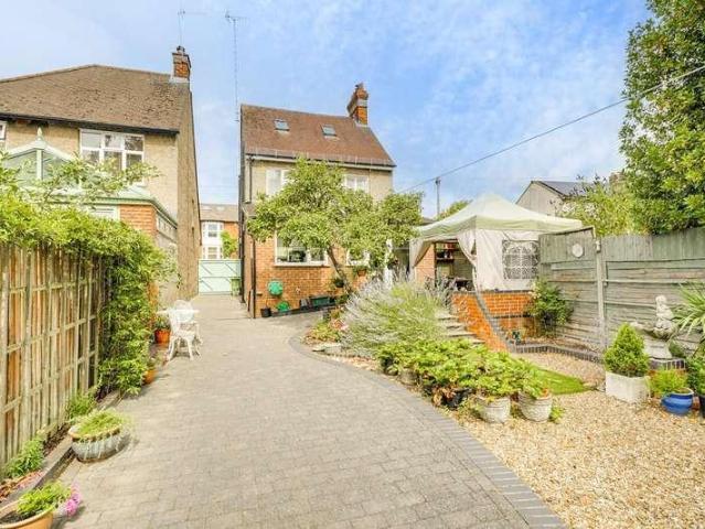 House for sale in Leighton-Linslade, Leighton Buzzard
