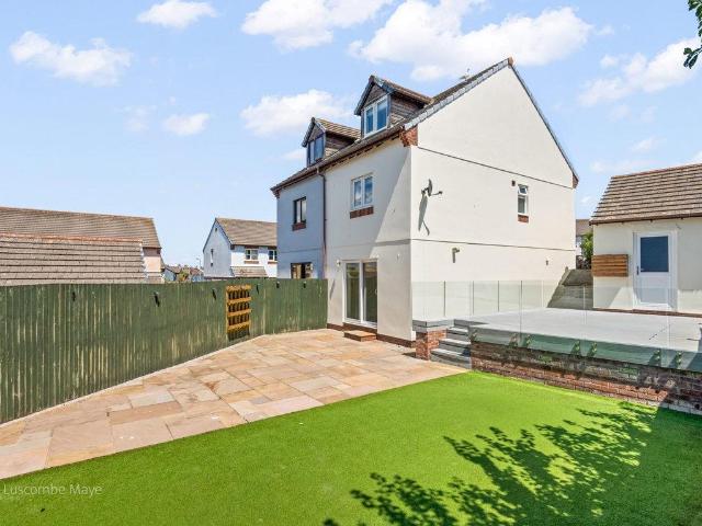House for sale in Strode, Devon