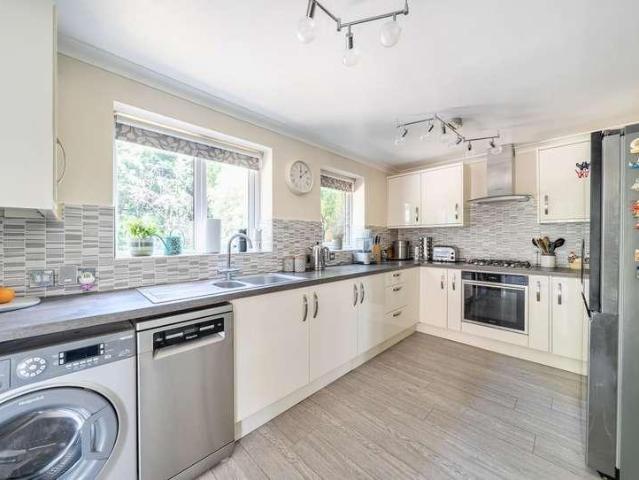 House for sale in Downend, South Gloucestershire