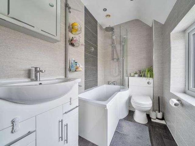 House for sale in Chearsley, Buckinghamshire