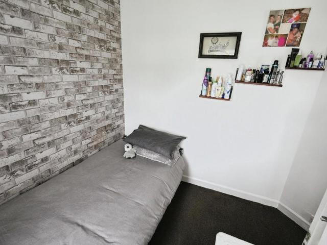 House for sale in Georgia, Greater Manchester