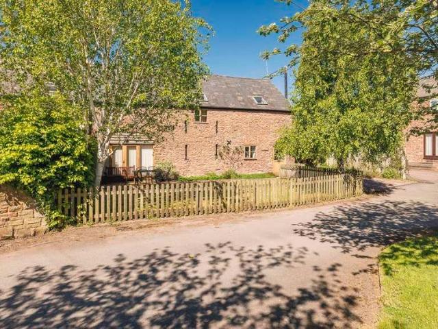 House for sale in Weston Under Penyard