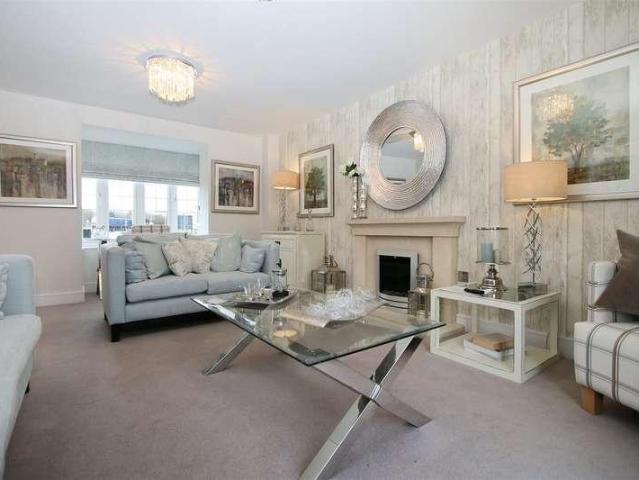 House for sale in Bromsgrove, Worcestershire
