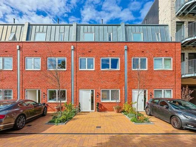 House for sale in London Borough of Ealing, Greater London