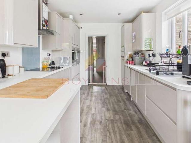 House for sale in Sudbury, Chelmondiston
