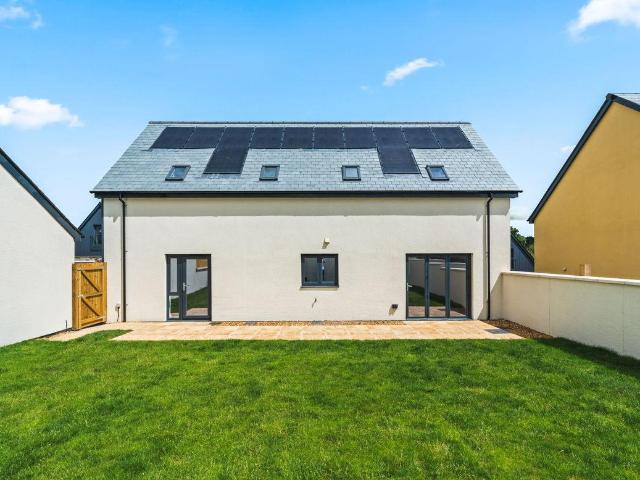 House for sale in Strode, Devon