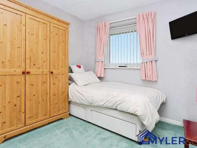 House for sale in Hough Green, Widnes