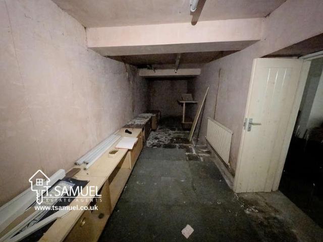 Flat for sale in Treherbert