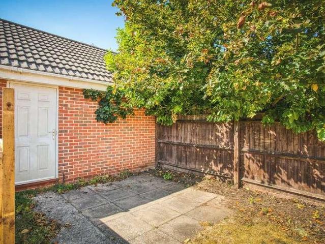 House for sale in Crewton, East Midlands