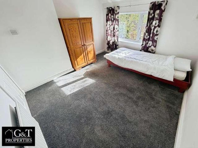 House for sale in Dixons Green, Dudley