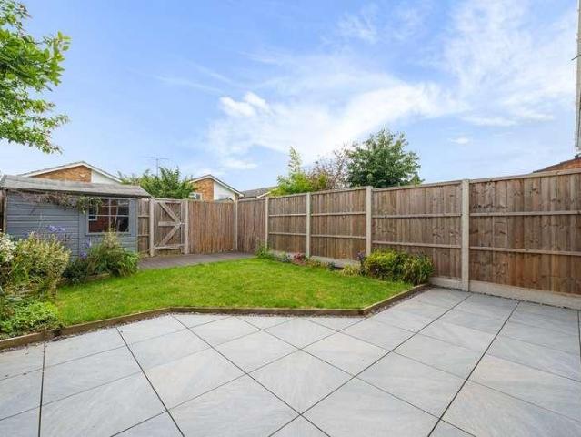House for sale in Windsor, Cox Green