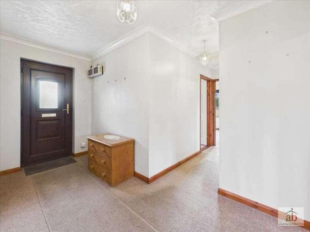 House for sale in Chelmondiston, Suffolk