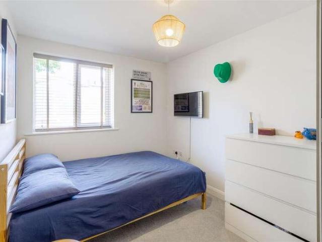 House for sale in Finedon
