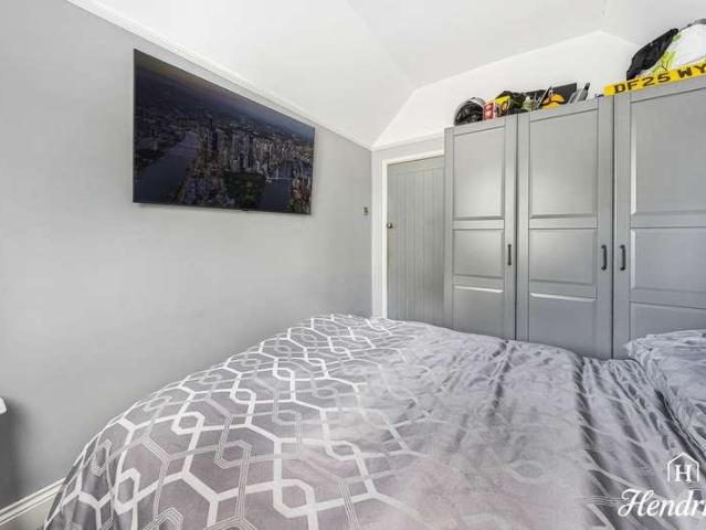 House for sale in Alton Barnes, Essex