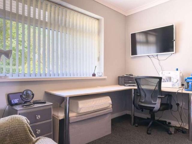 House for sale in Lower Wyke, West Yorkshire