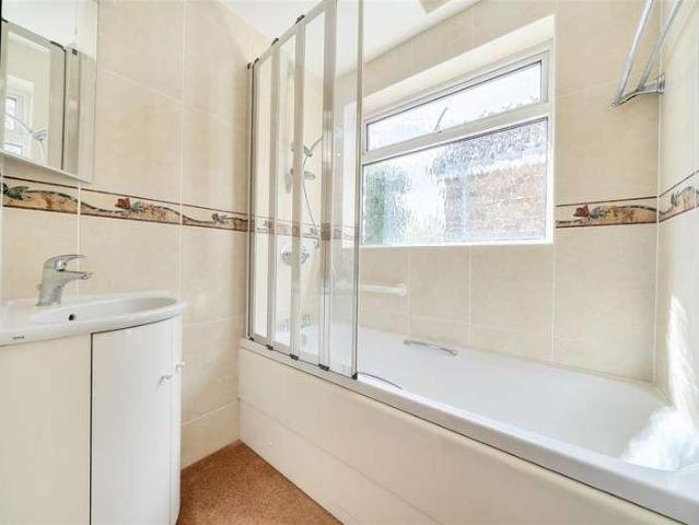 House for sale in Poling Corner, Clapham