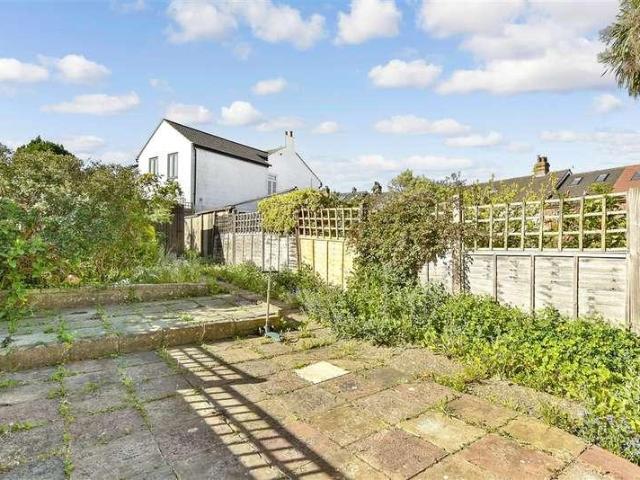 House for sale in Red Hill, Surrey