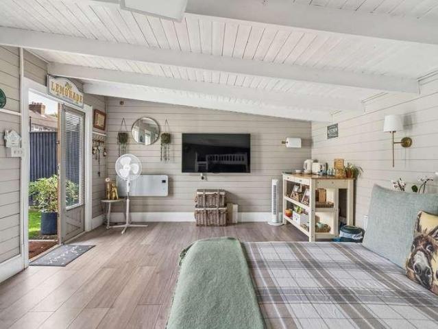 House for sale in Yiewsley, Greater London