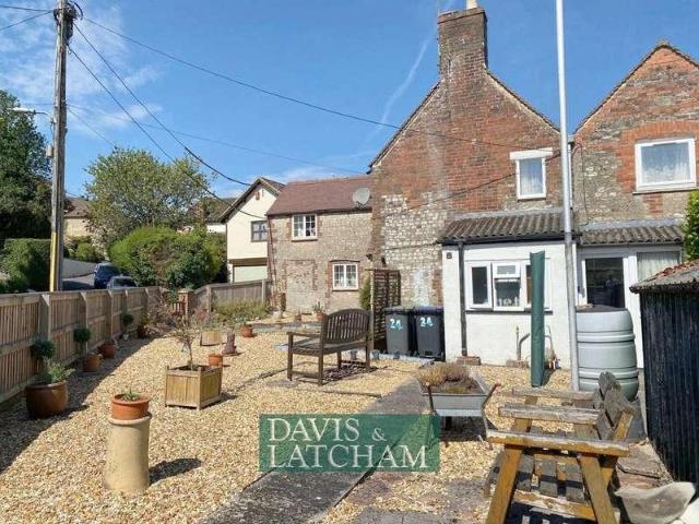 House for sale in Henfords Marsh, Warminster