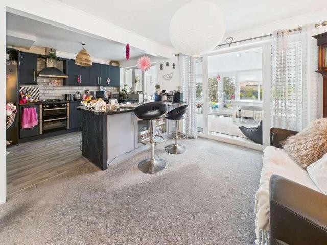 House for sale in Shoreham Beach, Adur