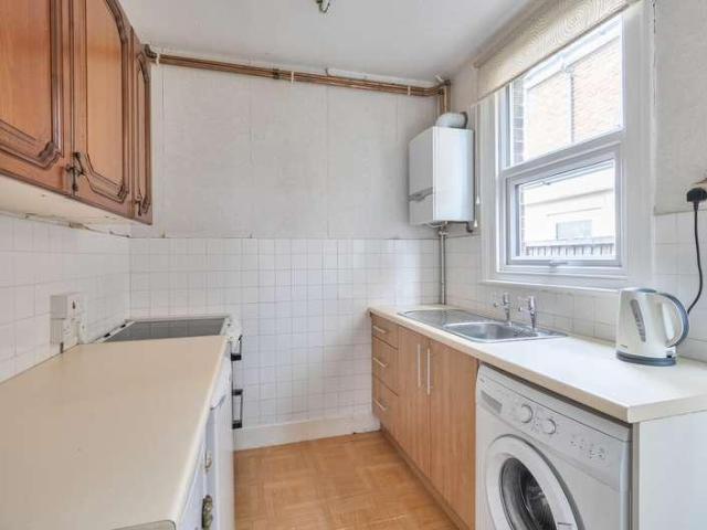 House for sale in Woodside Estate, Houghton Regis