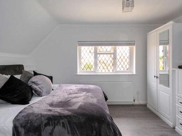 House for sale in Rose Green, Clapham