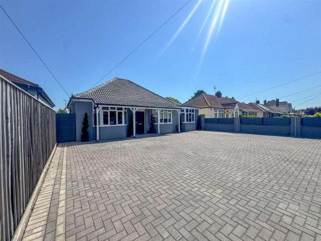 House for sale in Locking Parklands, Locking