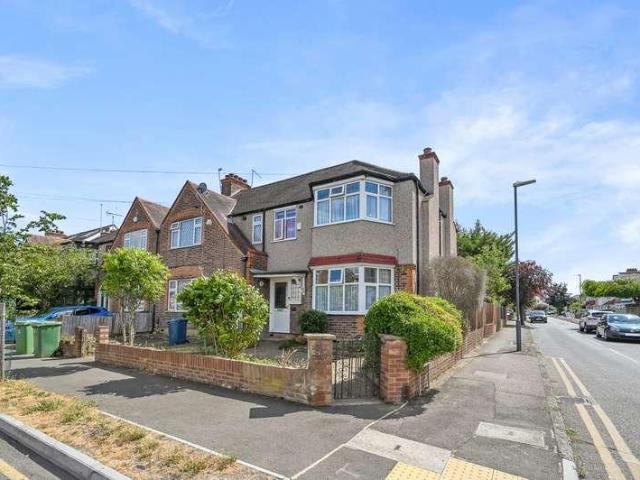 House for sale in Lane, Greater London