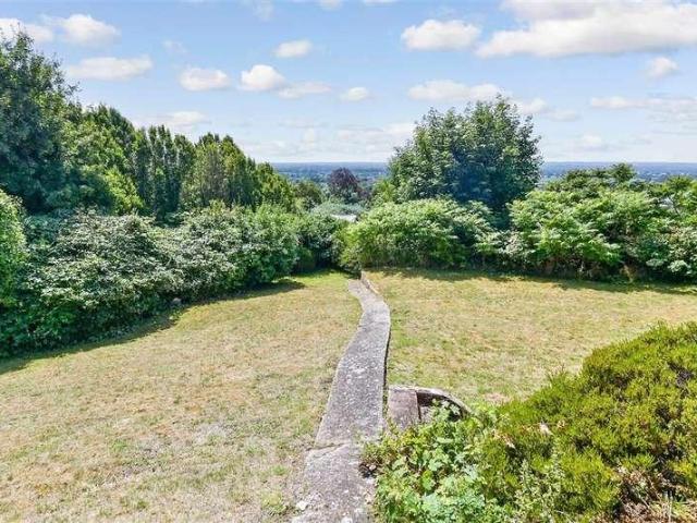 House for sale in Midway, Kent