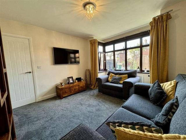 House for sale in Royston, South Yorkshire