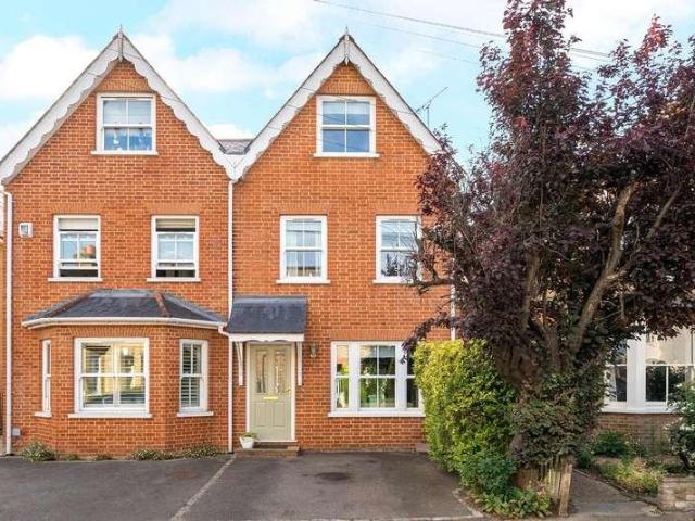 House for sale in Blackhills, Surrey